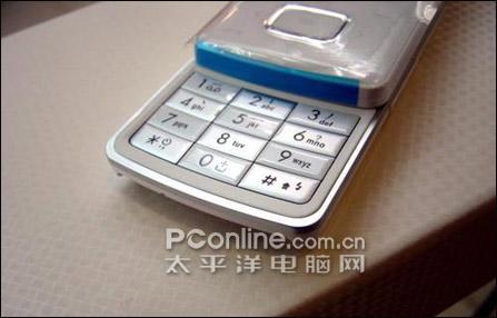 超薄滑盖 LG白色巧克力KG90售2680_手机