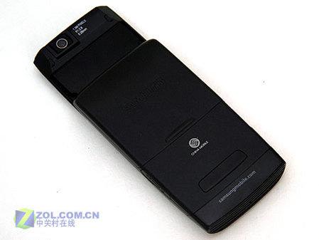 时尚超薄滑盖 三星SGH-D828再降148元 超薄刀锋滑盖三星华铂D828行货售价2140