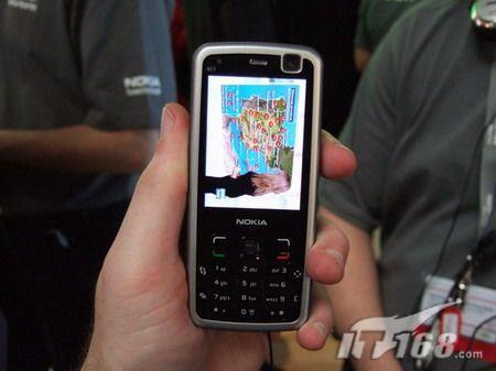 精品辈出 诺基亚电视手机N77开始发售_手机