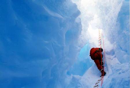 南极探险生存手册:如何深入冰缝_科学探索
