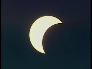 科技时代_组图：月球遮住大半个太阳