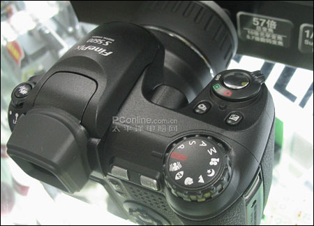 10倍长焦降价富士S5600相机仅2199元