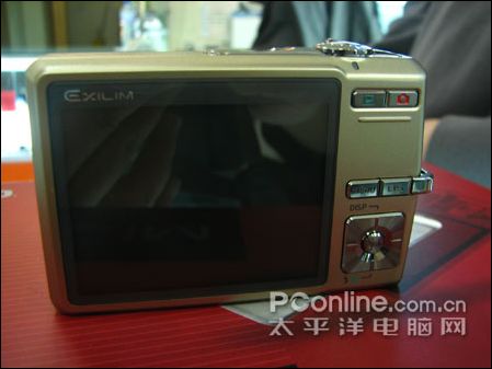 超薄大屏600W卡西欧Z600相机跌破2000元