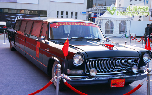 2006北京国际车展上我国红旗轿车也展示了几