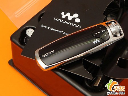 索尼WalkmanS700