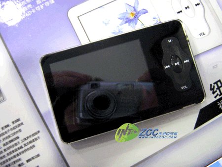 身出名门纽曼Q70超酷MP3低价上市