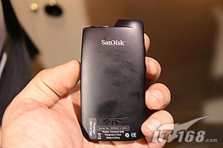 CES2007:SanDisk三款新品播放器亮相(6)