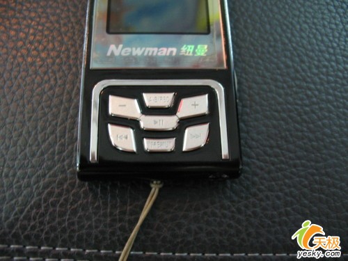 纽曼M866情人节特价超薄机身1GB仅299