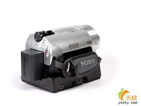 索尼SR300E硬盘式数码摄像机售7360元