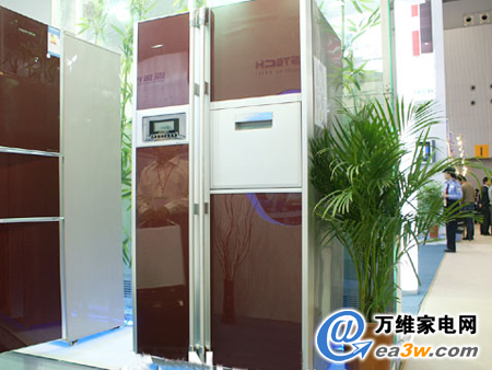 2007广交会:新飞展示538升双开门电冰箱