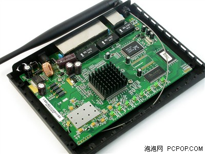小PS2外观阿尔法GR55无线路由器评测