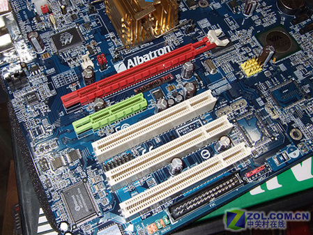 л399Ԫ939/PCIE