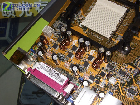 DVI/1394˶AM2Ӱ790Ԫ