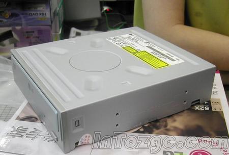 LG全能DVD-ROM暑期换新装 现价仅售168元_