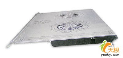 全国促销劲冷一夏 劲冷NP301笔记本散热器