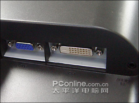 华硕出狠招!17寸3ms液晶降到1899元