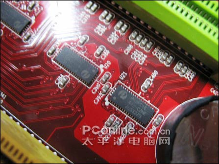 扣肉最强音?旗舰975主板破2K再送礼!