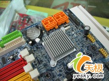 C51G反戈一击AM2技嘉M51GM-S2G主板699元