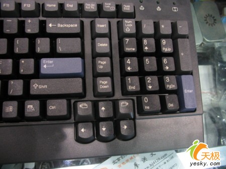 IBMؼ۾䴿SK-8811۽99Ԫ