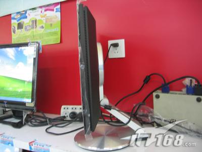 小资必备华硕19寸宽屏液晶PW191售3299元