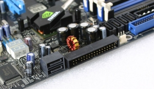 ǼԺnVIDIA680ivs975X