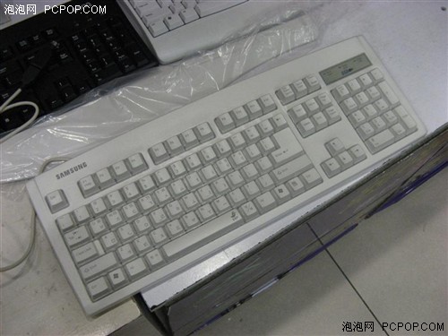 韩国魔兽玩家首选键盘 三星SEM-DT35
