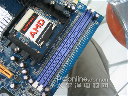 ϵڱ!װAMD2800+ֻ200?
