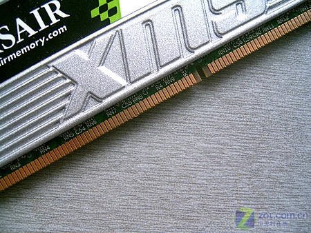 LEDƺ1GB/800ڴϰԪ