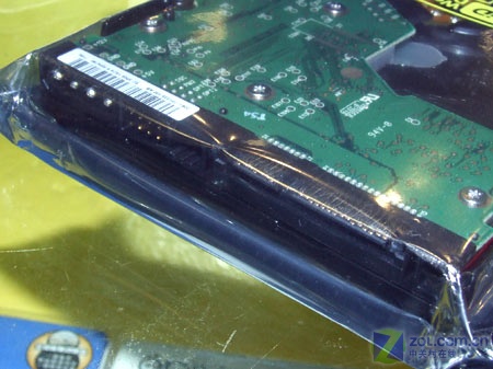 SATAӿڵ250GB8MӲ585Ԫ