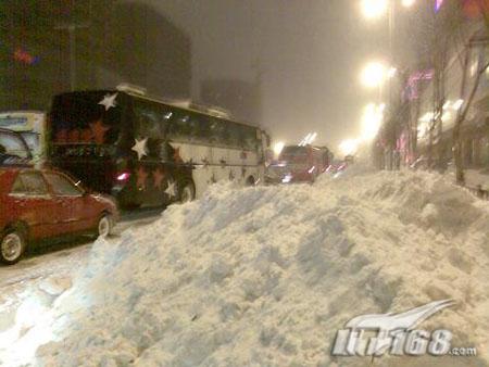 五十年一遇暴雪袭击沈阳三好街全面瘫痪_硬件