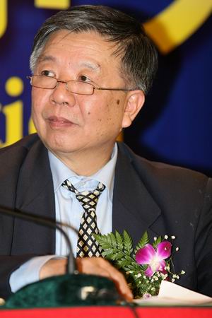 图文:北京大学教授郑胜利