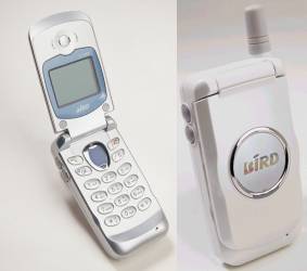 2002年五大短信高手手机闪亮登场(图)_业界