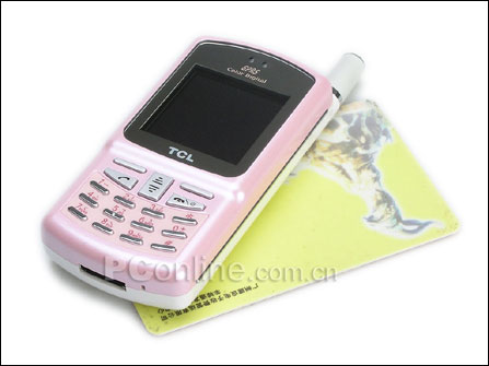 tcl q520显然是一款针对女性而设计的手机,86.5×43×16.