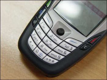 智能手机谁更优--多普达535与诺基亚6600 _飓