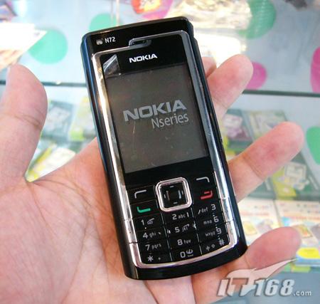 200万像素诺基亚3G手机N72欧版3680元