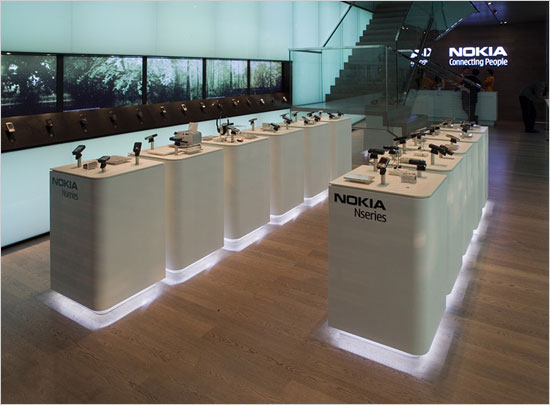 诺基亚品牌旗舰体验店在香港正式开张_手机