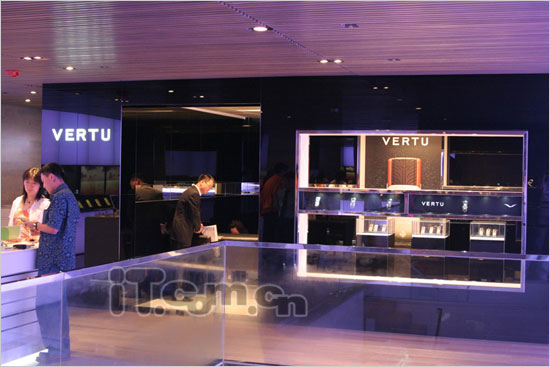 诺基亚香港旗舰店开张Vertu品牌独领风骚_手机