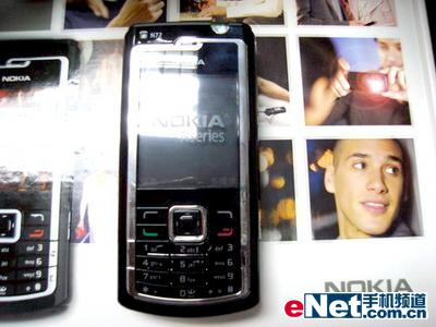 独特魅力诺基亚智能手机N72跌至3580元