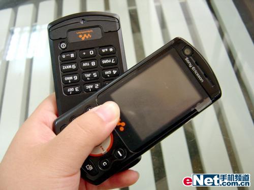 多种选择:旗舰级索爱W900旋转手机_手机
