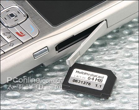 诺基亚N70变相优惠 黑色版送1GB存储卡_手机
