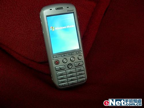 时尚先锋多普达智能手机586仅售2099