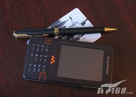 [上海]4G闪存的PDA索爱W950i跌近4千