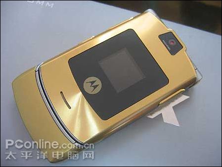 手机也穿黄金甲,moto金色限量版v3i!