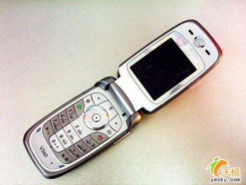۵ѡMOTOֵȫܻV360ǧԪ