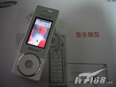 [上海]三星音乐旋转手机X838强势袭沪