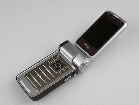 全镜面外盖 诺基亚翻盖智能机N93i图赏(5)_手机