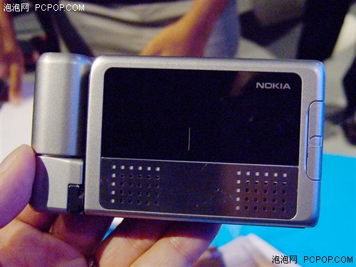 掌上看电视诺基亚N92智能机震撼到货