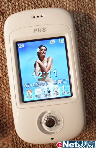 极简风格PHS触控屏幕手机i501登场(2)