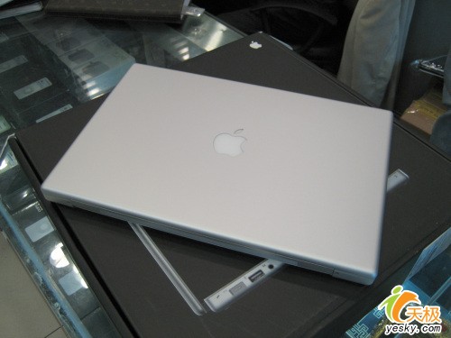 10日本本行情汇总:酷睿2版MacBook上市