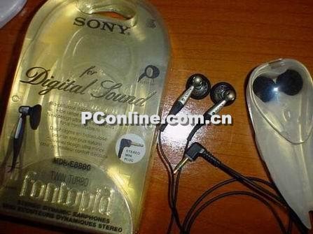 如何选择耳机--SONY E888比拼AIWA V553__科技时代_新浪网